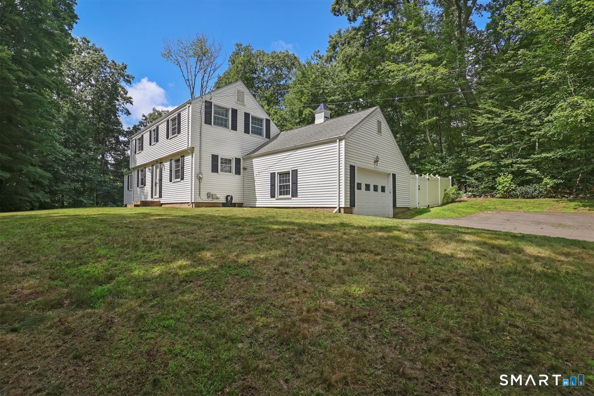 130 Barnsbee Lane Coventry CT 06238