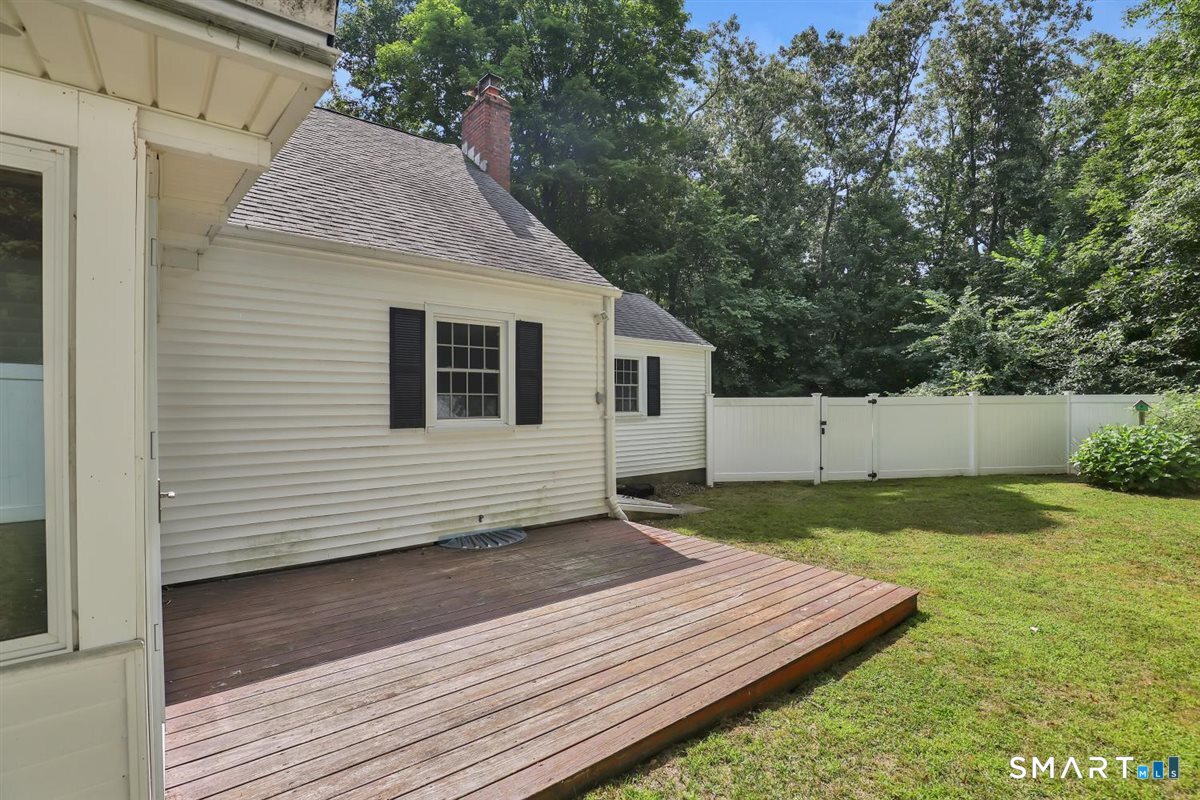 130 Barnsbee Lane Coventry CT 06238
