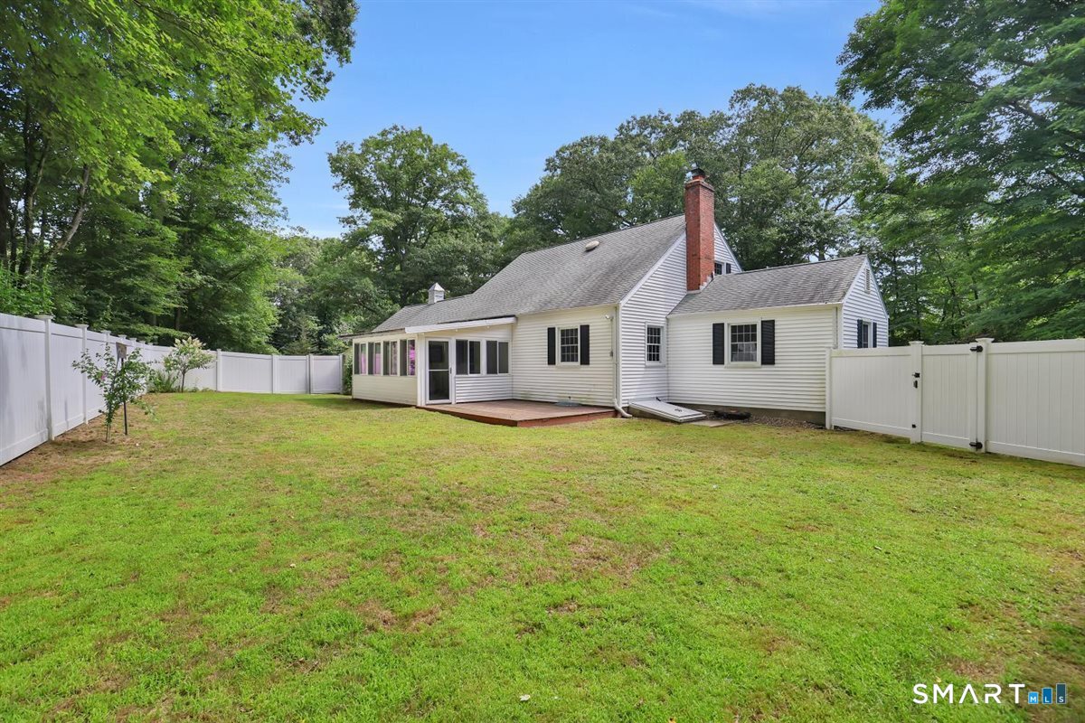 130 Barnsbee Lane Coventry CT 06238