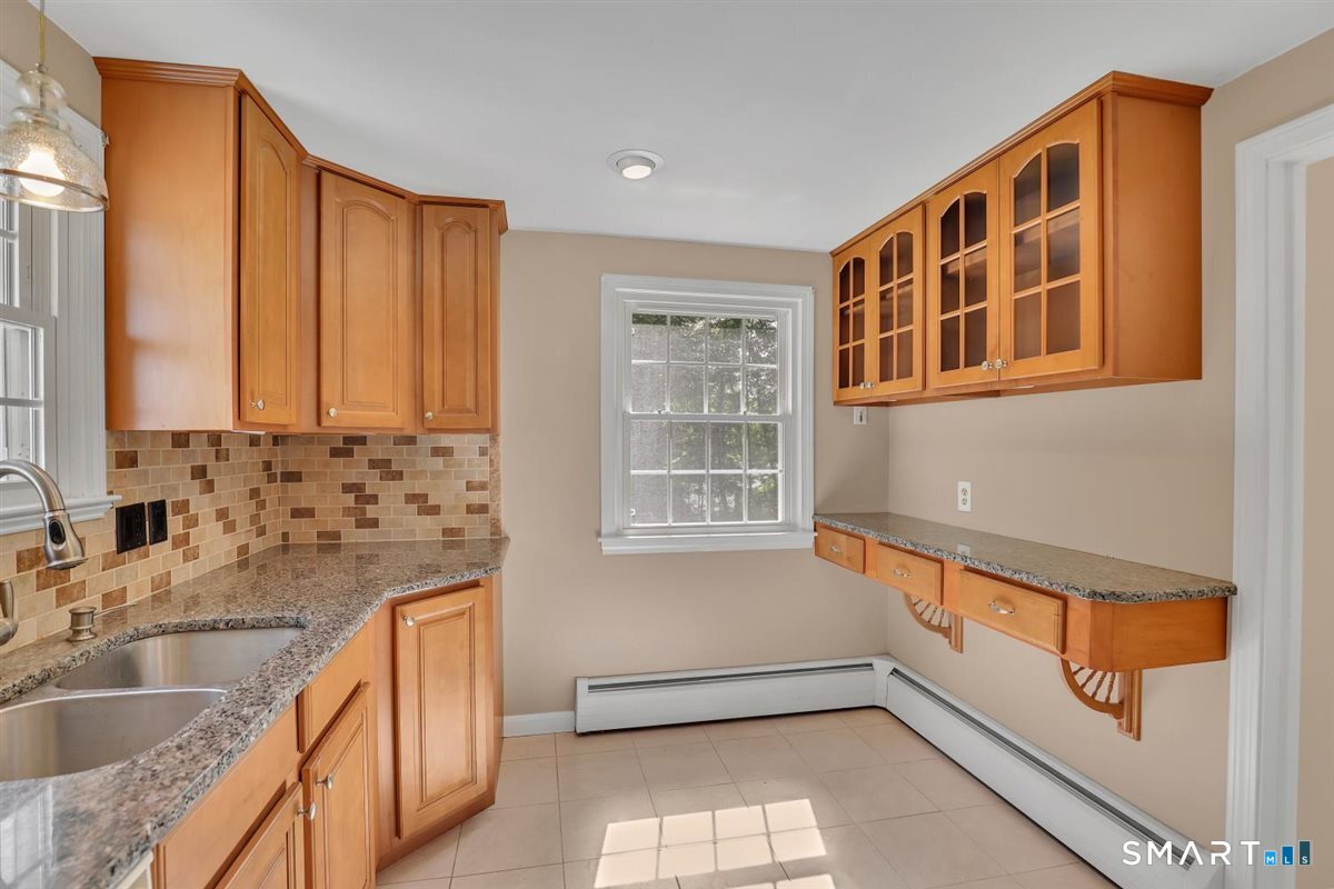 130 Barnsbee Lane Coventry CT 06238