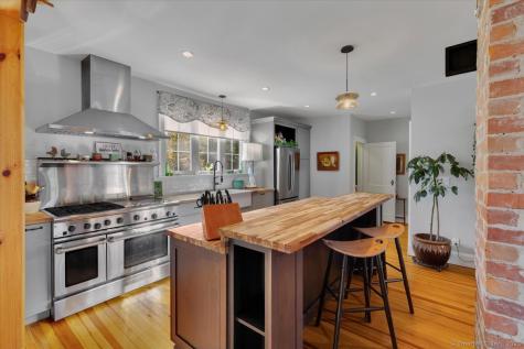 175 Case Street Canton CT 06019