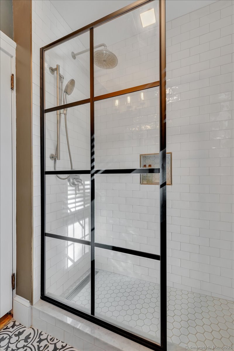 175 Case Street Canton CT 06019