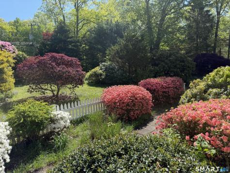 85 Dean Road East Lyme CT 06333
