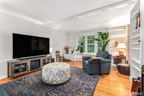 85 Dean Road East Lyme CT 06333