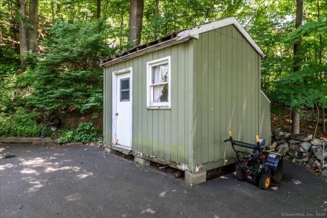 71R Mill Plain Road Danbury CT 06811