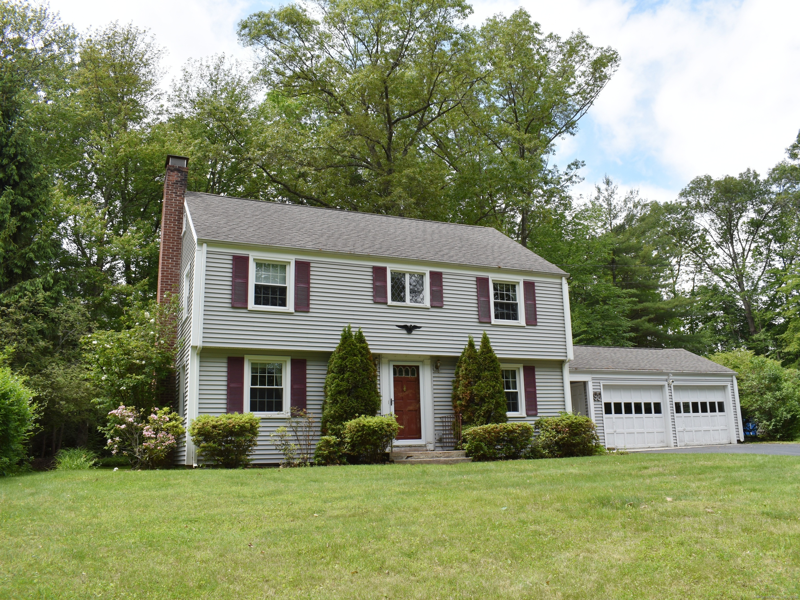 98 Dyer Avenue Canton CT 06019