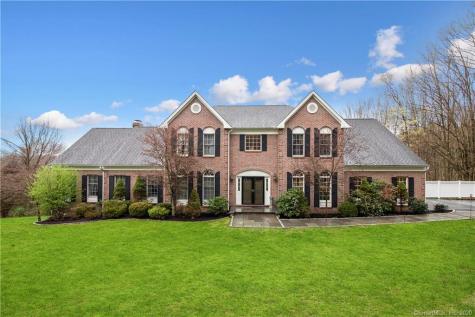 40 Farrell Road Newtown CT 06470