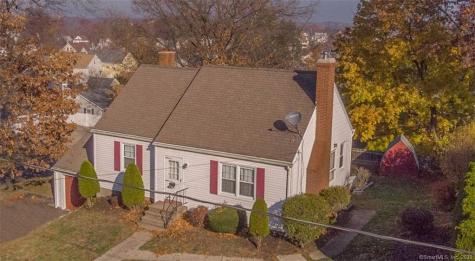 124 Woodlawn Street Chicopee MA 01020