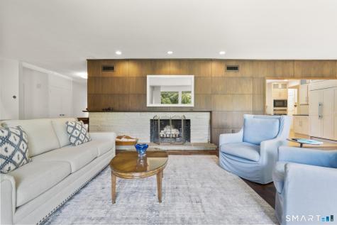 10 Fox Hill Road Woodbridge CT 06525