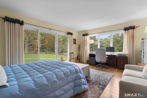 10 Fox Hill Road Woodbridge CT 06525