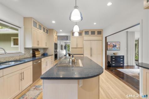 10 Fox Hill Road Woodbridge CT 06525