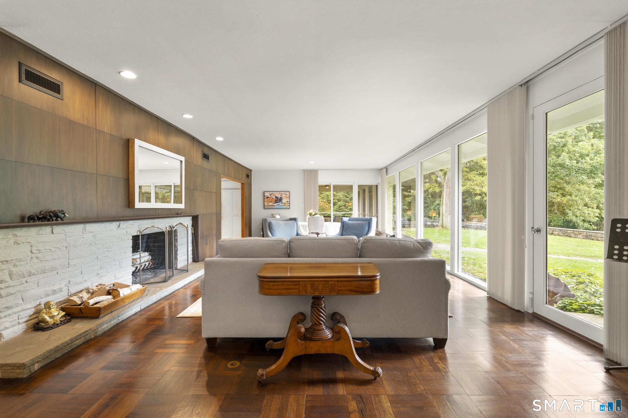 10 Fox Hill Road Woodbridge CT 06525
