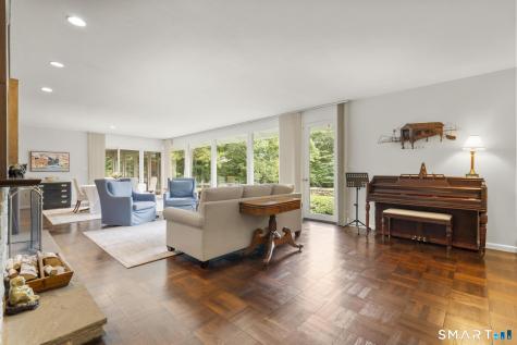 10 Fox Hill Road Woodbridge CT 06525