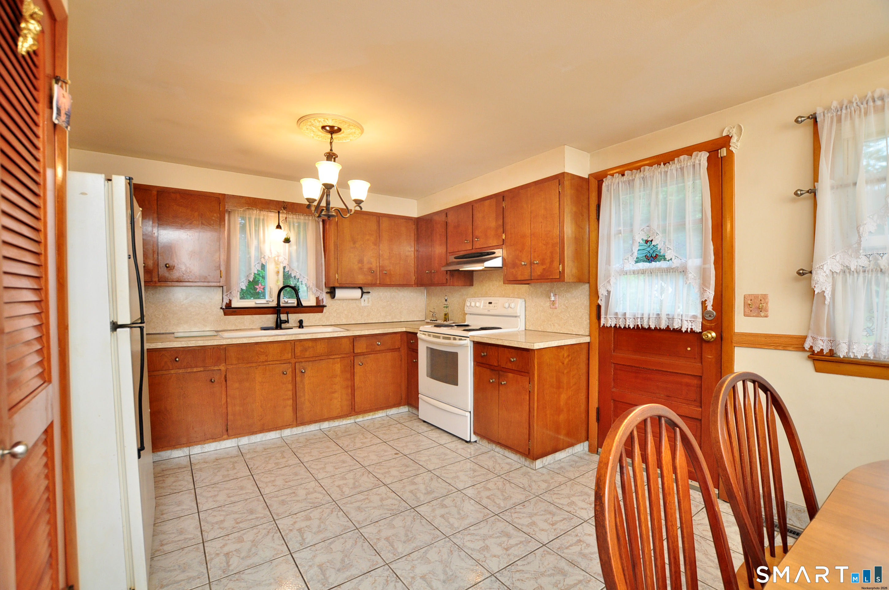 152 Saugus Avenue Watertown CT 06779