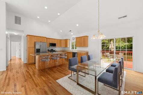 10 West Street Woodbridge CT 06525