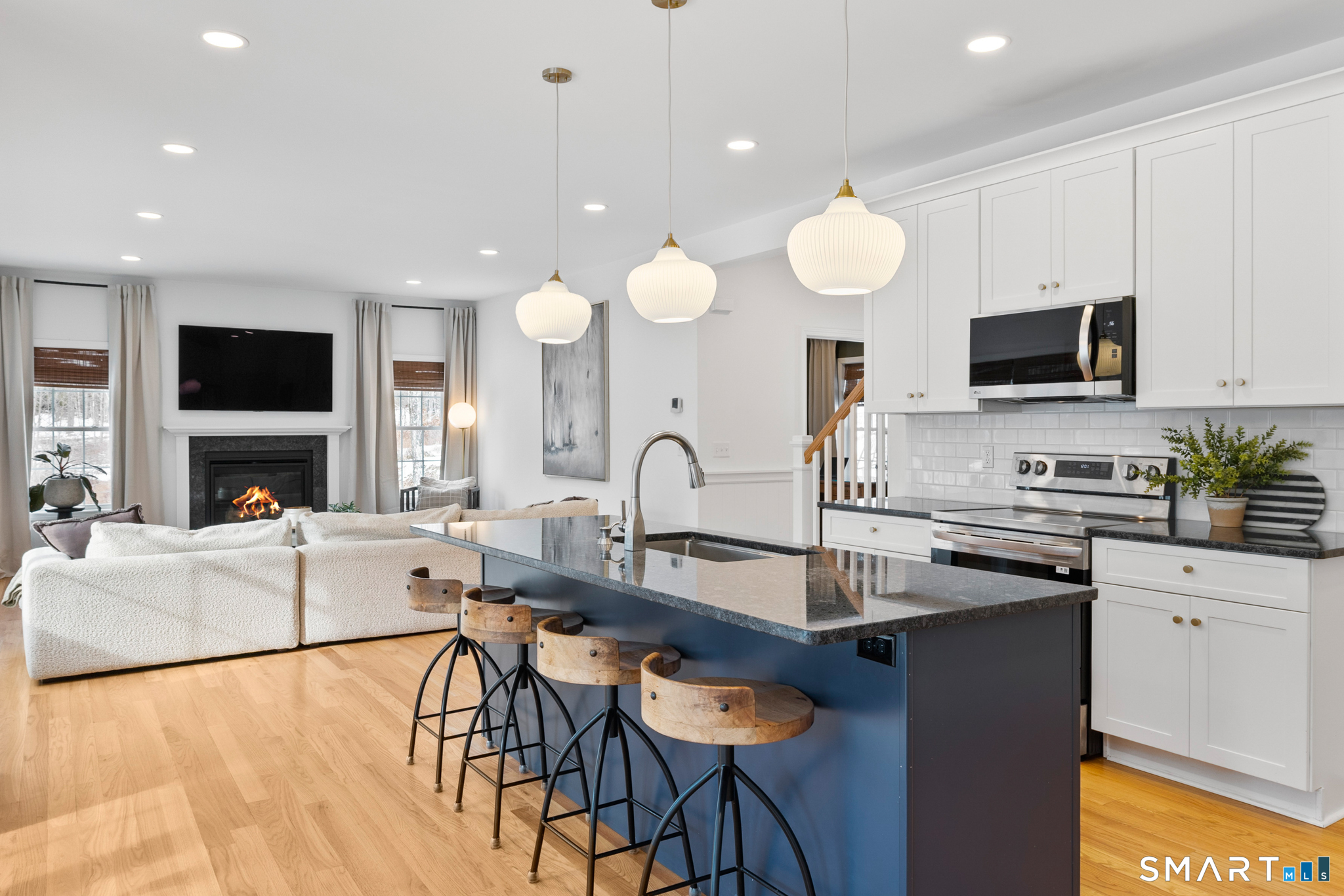 811 Pucker Street Coventry CT 06238