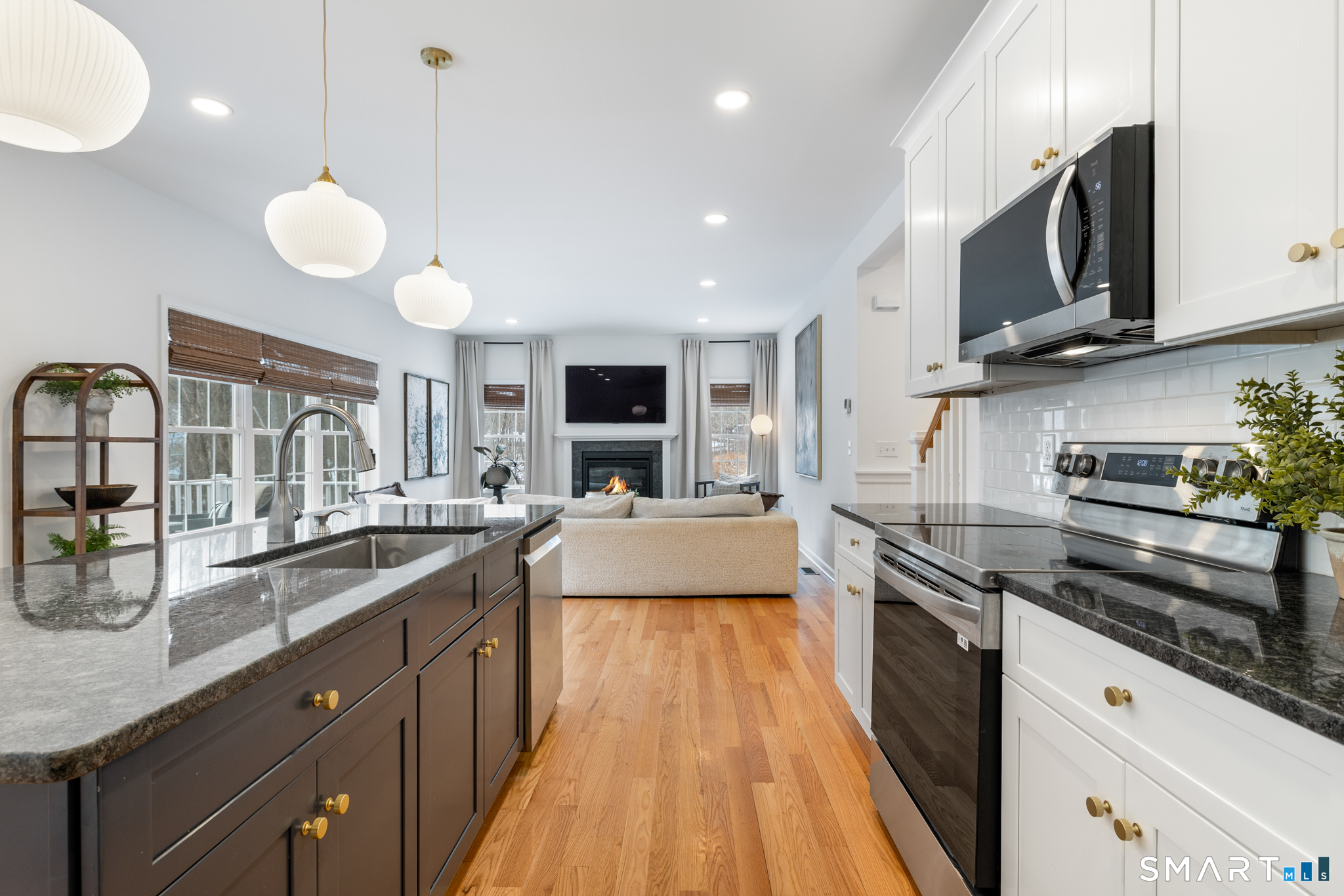 811 Pucker Street Coventry CT 06238