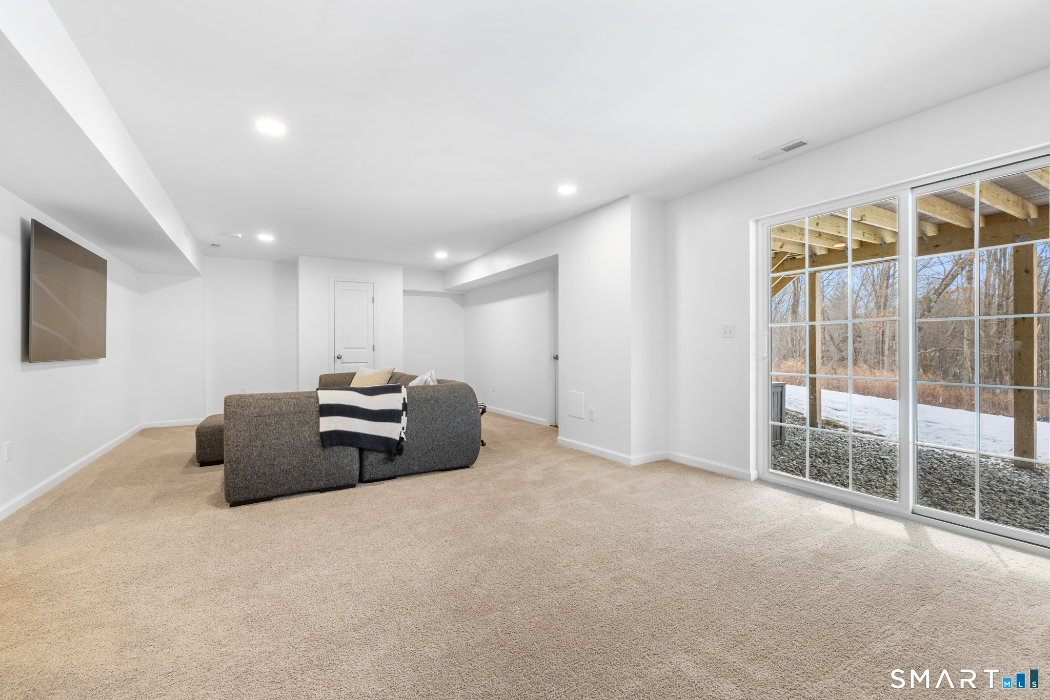 811 Pucker Street Coventry CT 06238