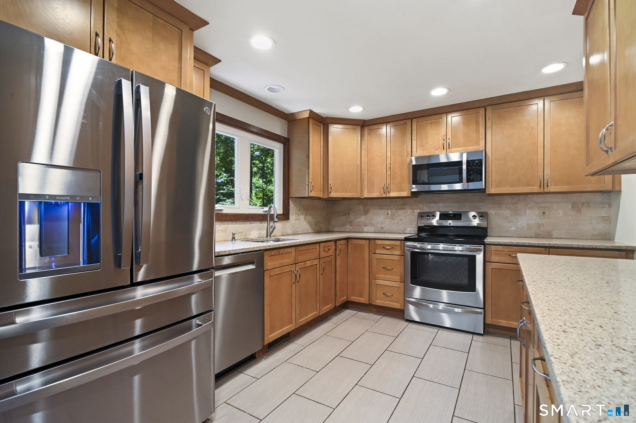 19 Crestwood Road Monroe CT 06468