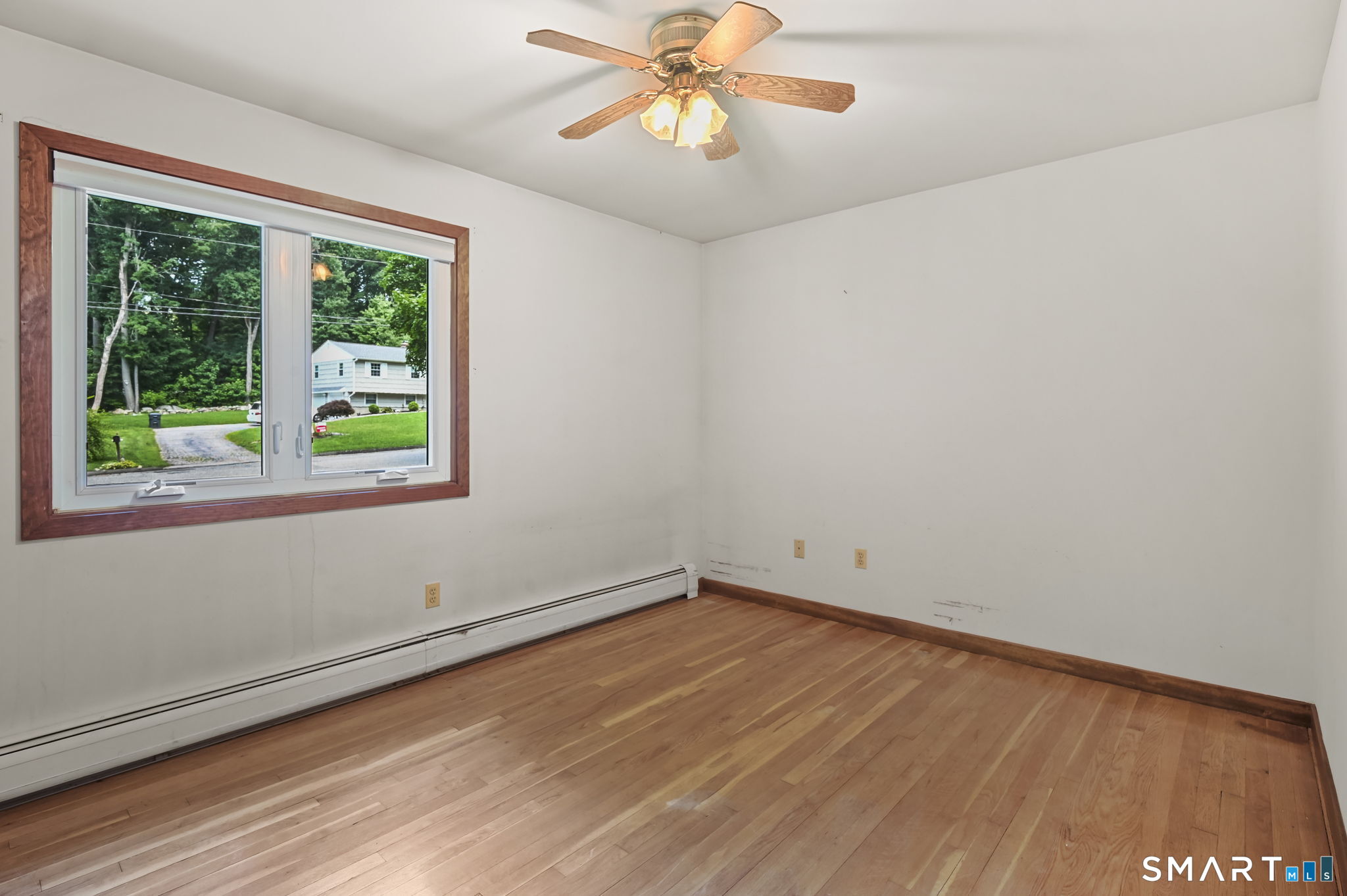19 Crestwood Road Monroe CT 06468