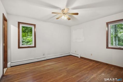 19 Crestwood Road Monroe CT 06468