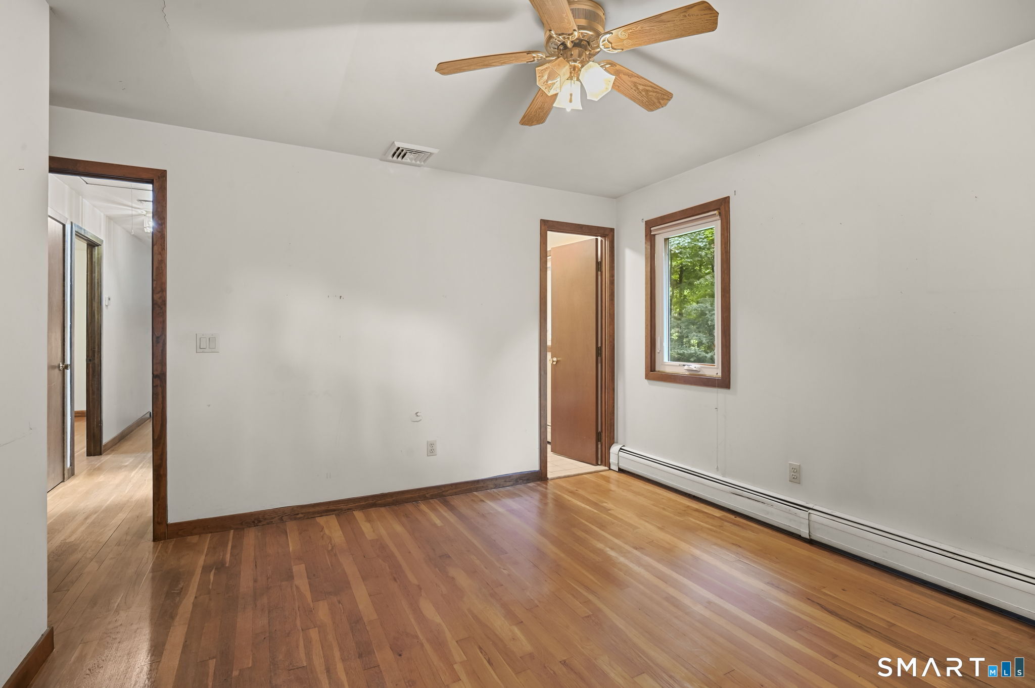 19 Crestwood Road Monroe CT 06468