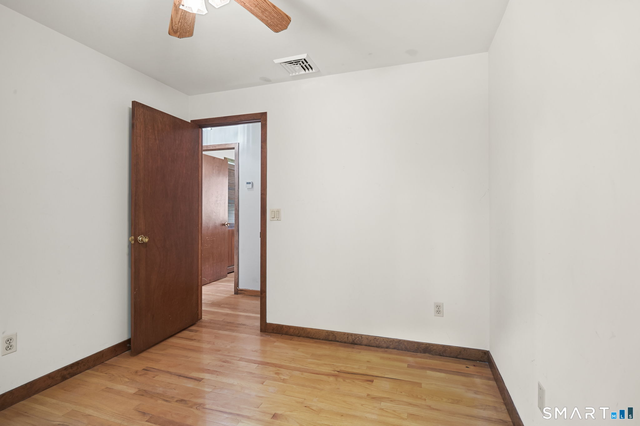 19 Crestwood Road Monroe CT 06468