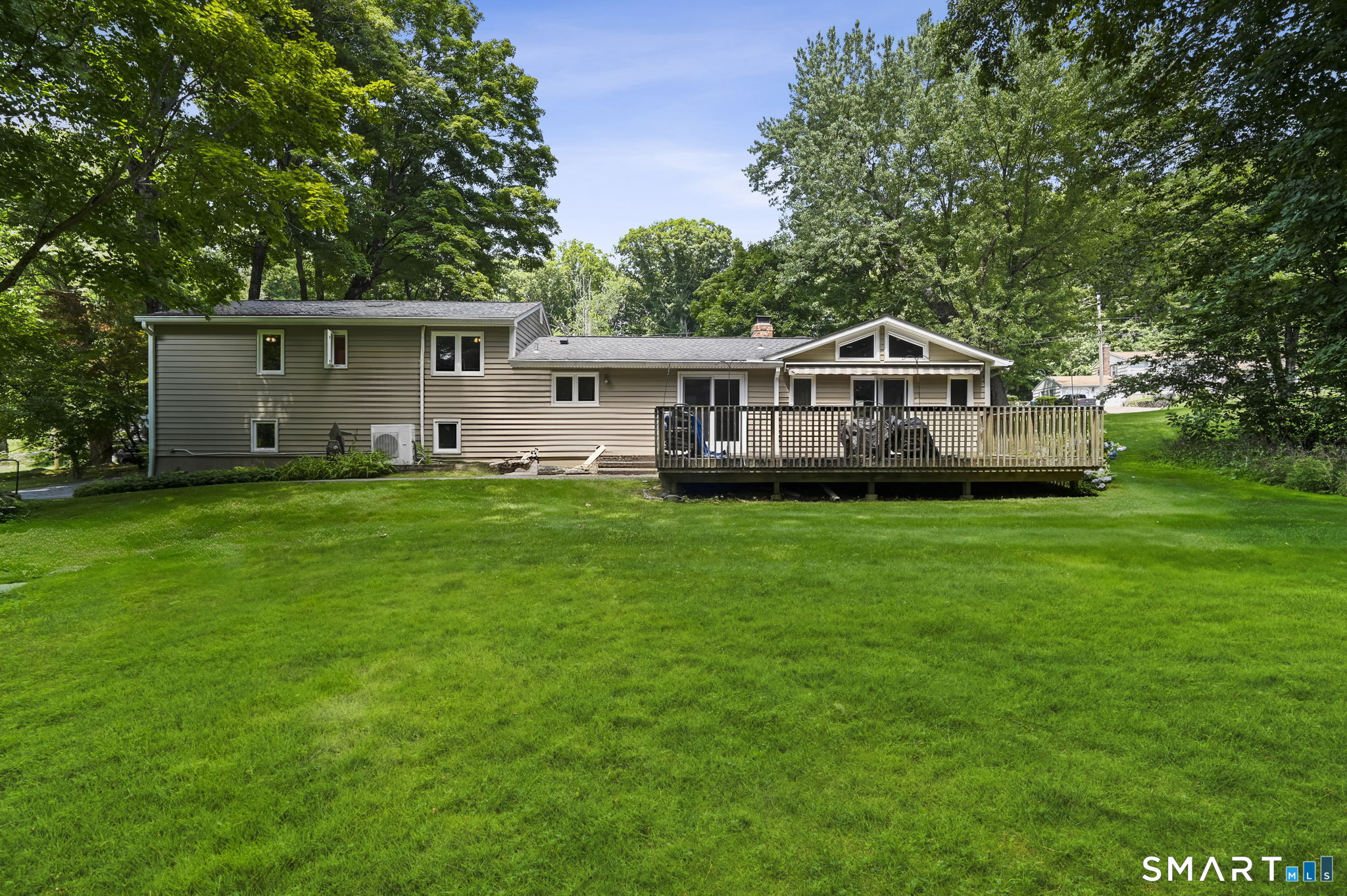 19 Crestwood Road Monroe CT 06468