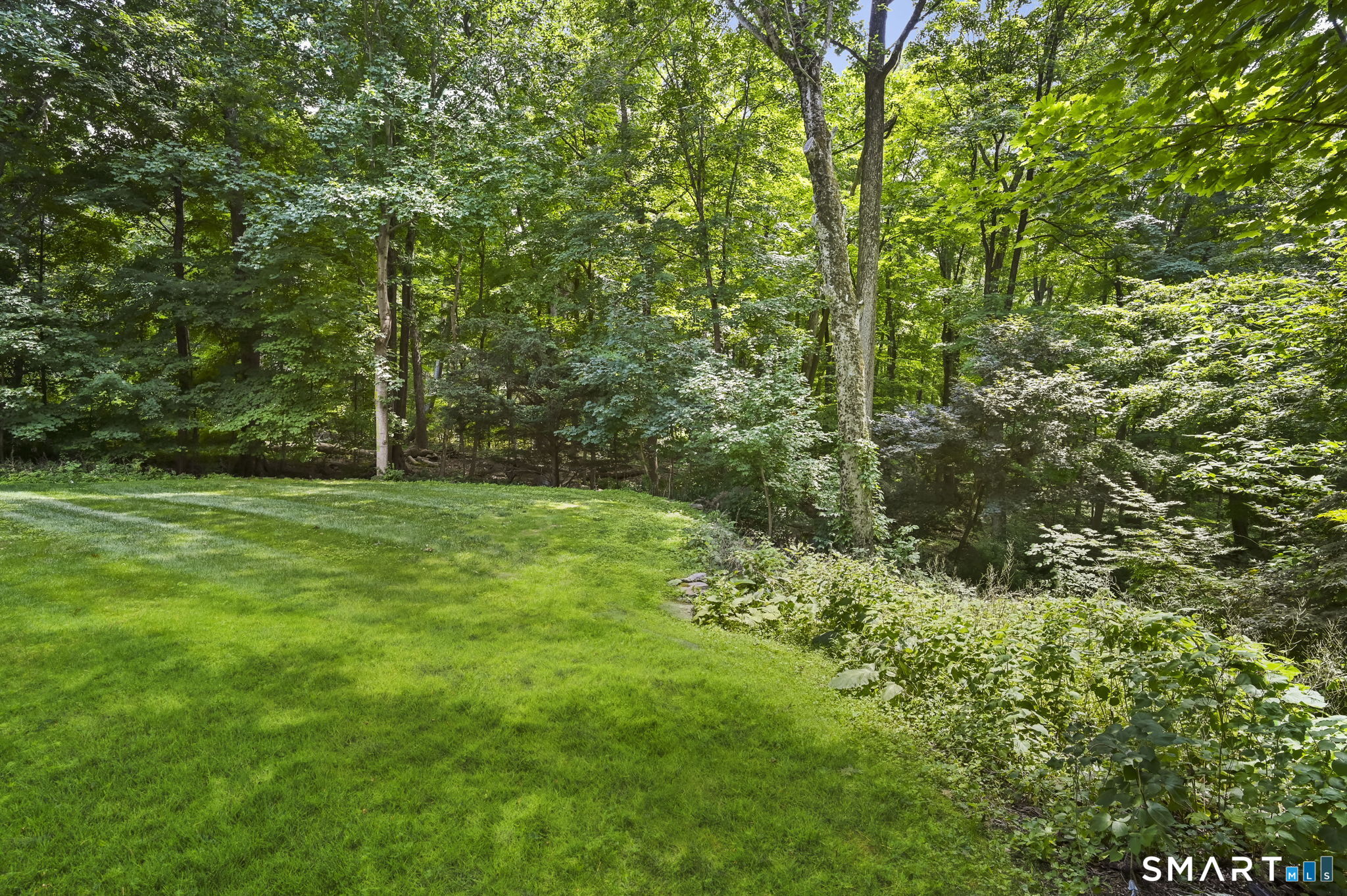 19 Crestwood Road Monroe CT 06468