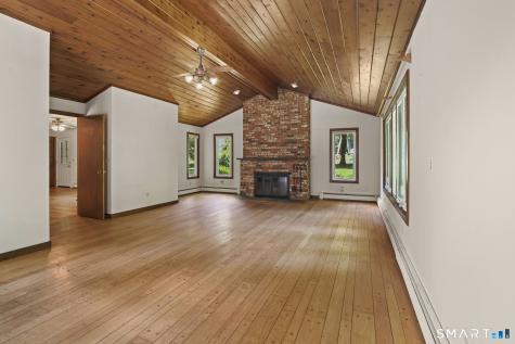 19 Crestwood Road Monroe CT 06468