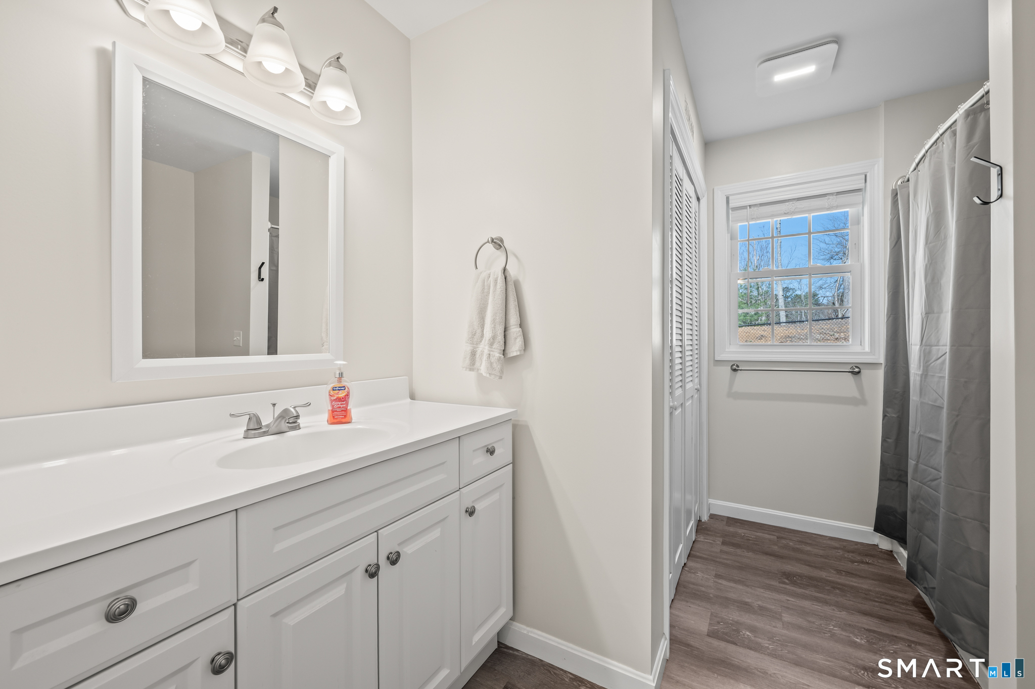 341 Lake Shore Drive East Haddam CT 06423
