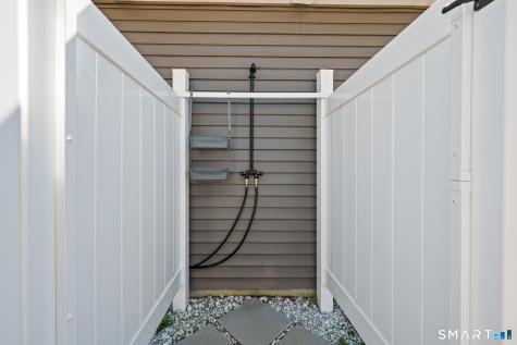 341 Lake Shore Drive East Haddam CT 06423