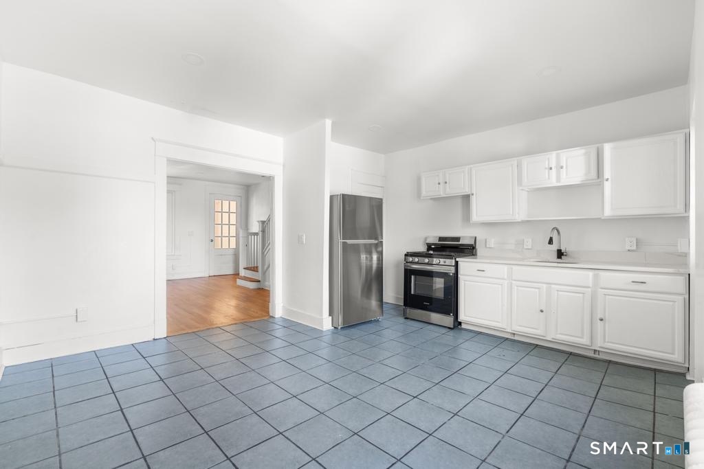 1735 Central Avenue Bridgeport CT 06610