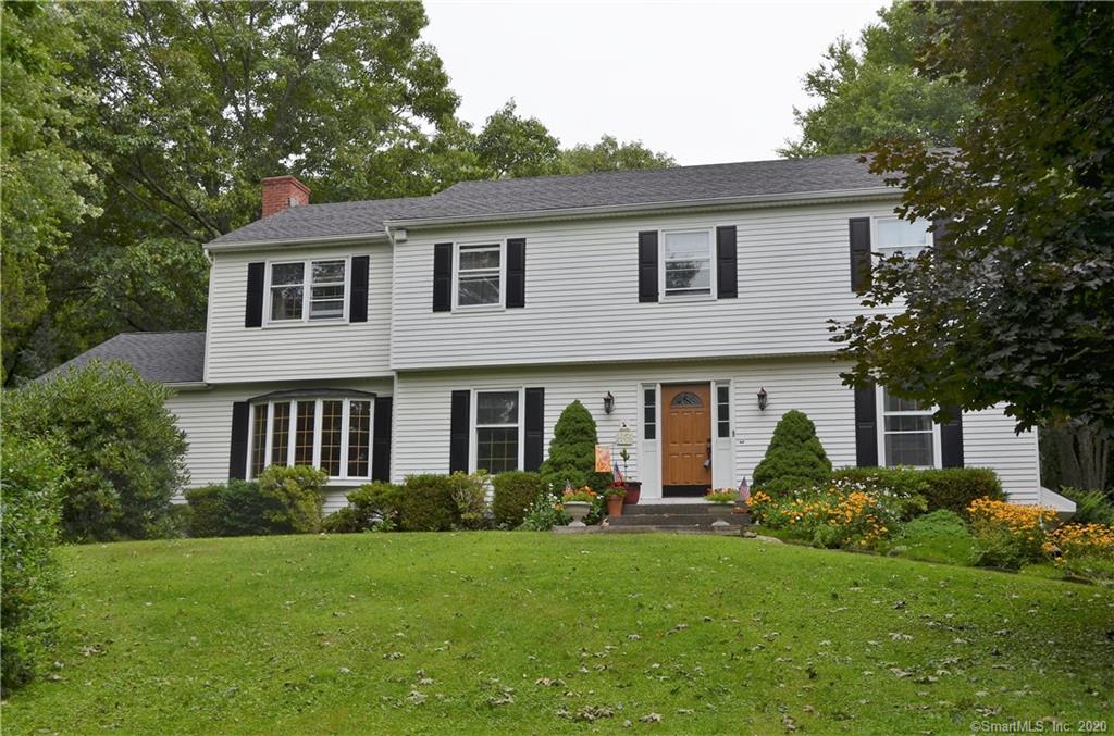 11 Cambridge Circle New Milford CT 06776