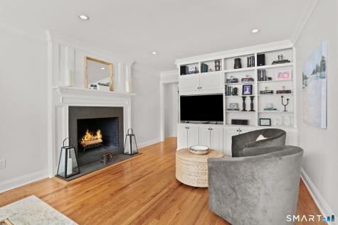 2 Red Rose Circle Darien CT 06820