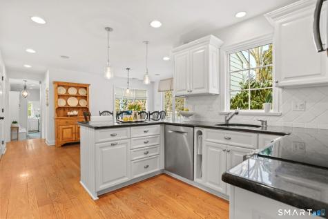 2 Red Rose Circle Darien CT 06820