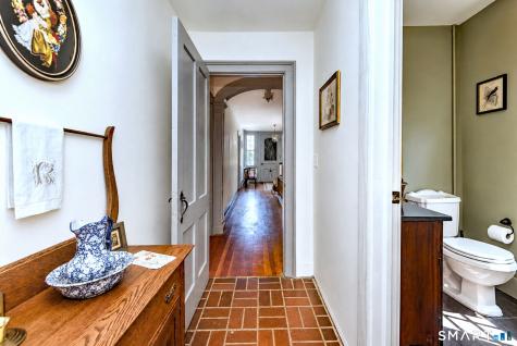 18 East Street Bethlehem CT 06751