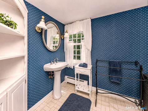 18 East Street Bethlehem CT 06751