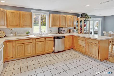 21 First Avenue Haddam CT 06441