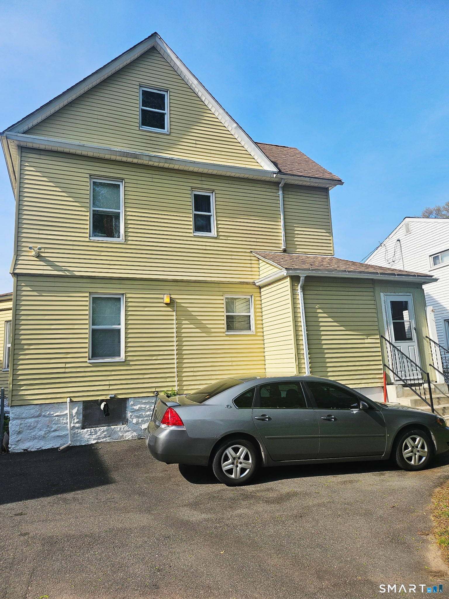 57 Burnham Street Hartford CT 06112
