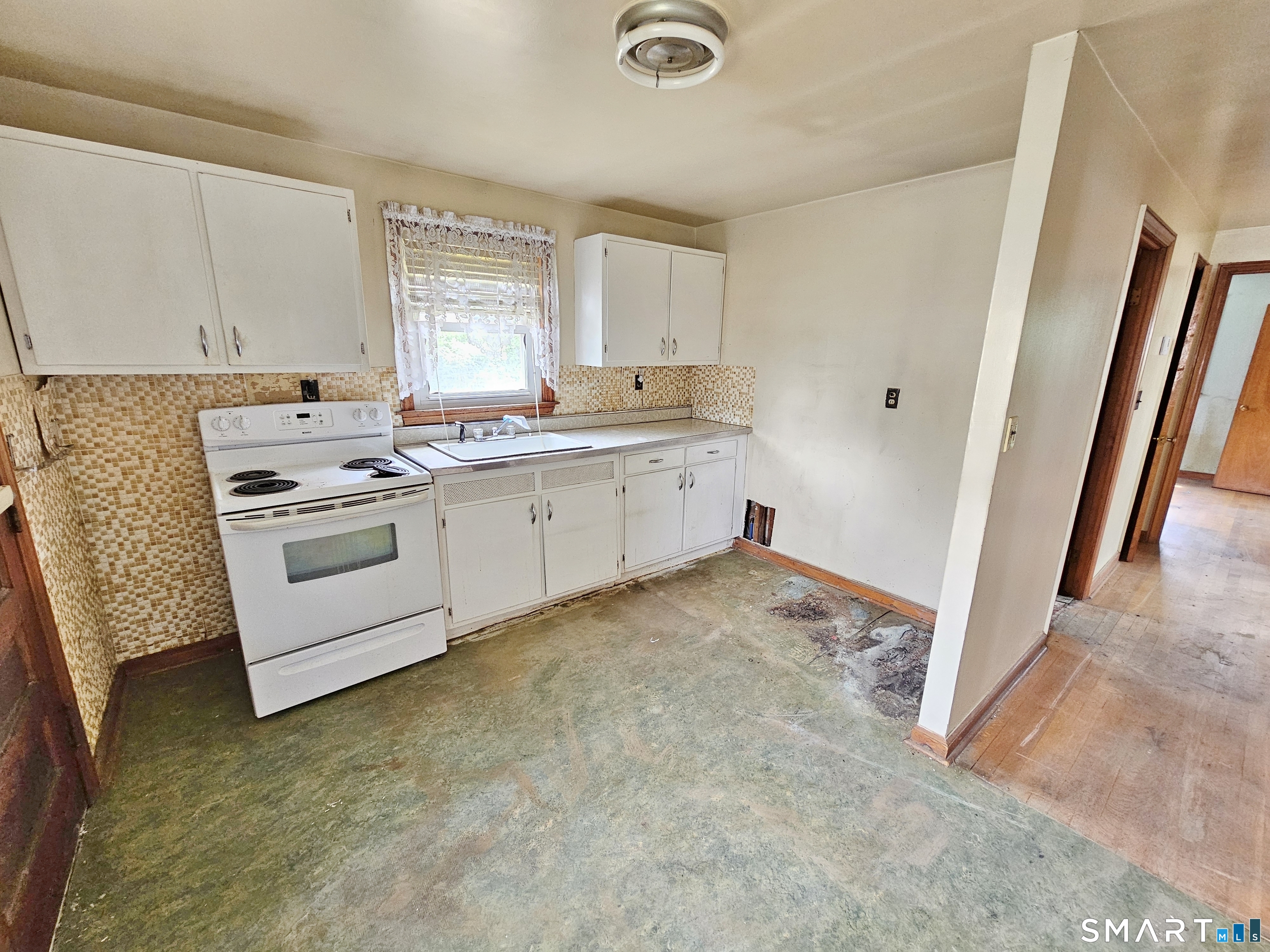 221 Truman Street Bridgeport CT 06606