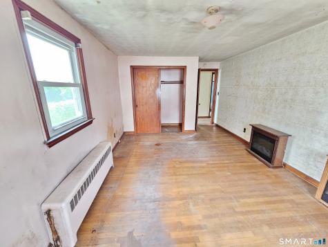 221 Truman Street Bridgeport CT 06606