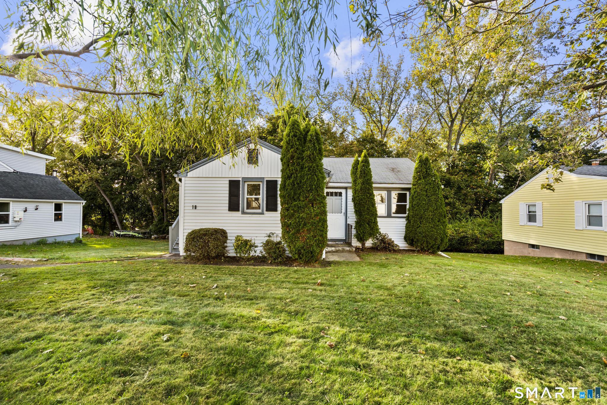 18 Gilbert Lane Branford CT 06405
