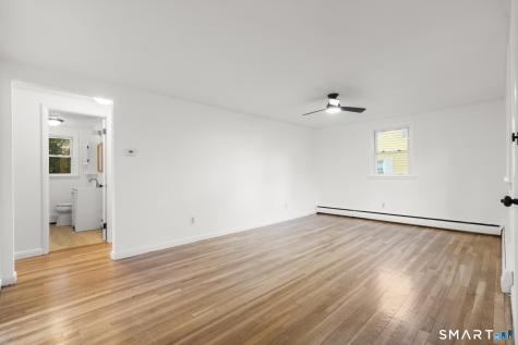 18 Gilbert Lane Branford CT 06405