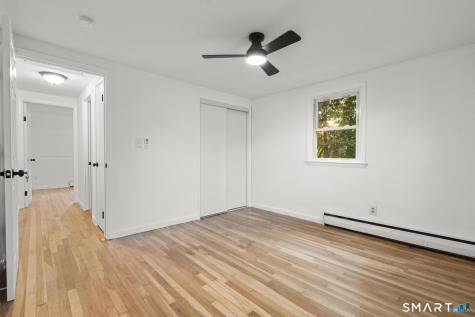 18 Gilbert Lane Branford CT 06405