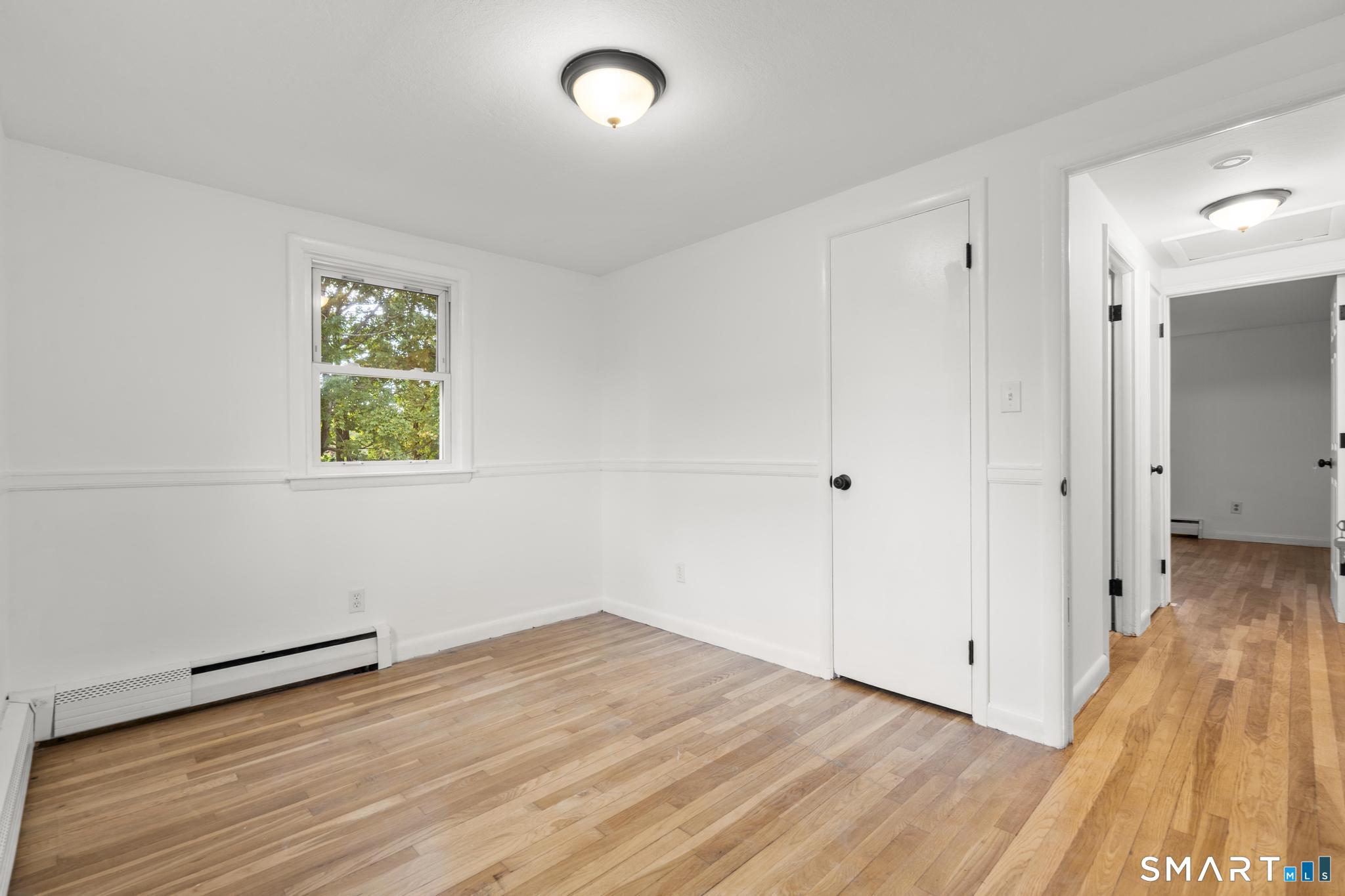 18 Gilbert Lane Branford CT 06405