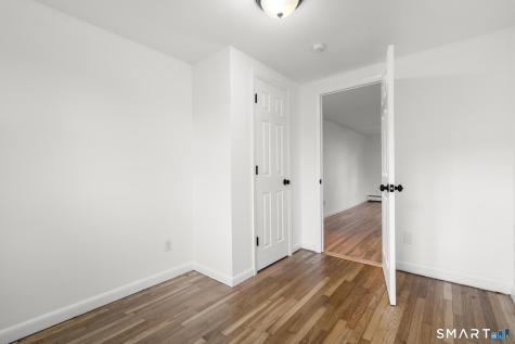 18 Gilbert Lane Branford CT 06405