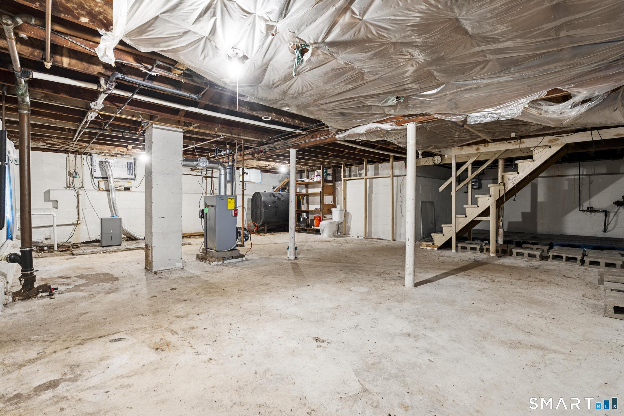 18 Gilbert Lane Branford CT 06405