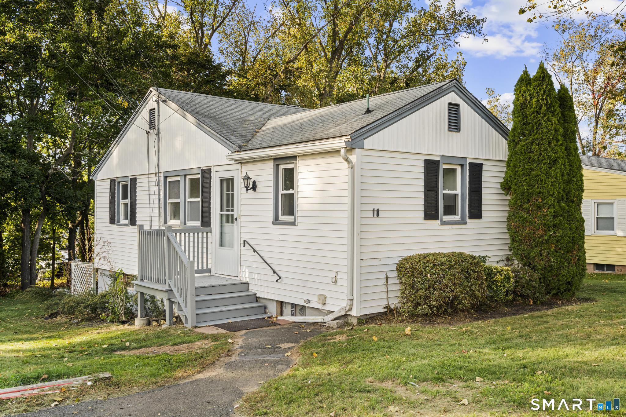18 Gilbert Lane Branford CT 06405