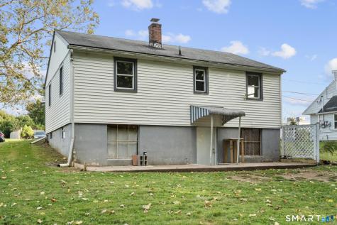 18 Gilbert Lane Branford CT 06405